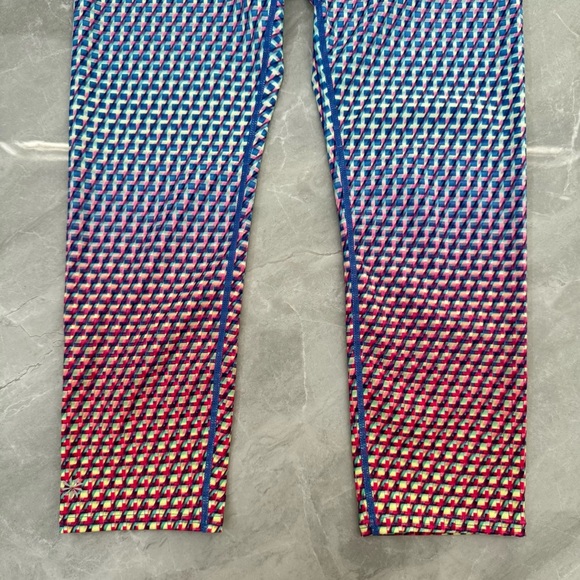 Women’s Athleta Vivid Sonar Ombre Capri Workout Athletic Leggings Size Medium - Picture 5 of 16
